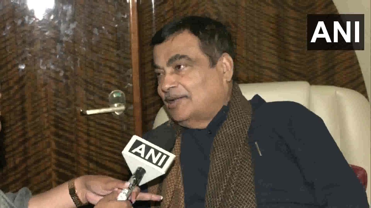 ANI's tweet photo. The amount of work done in building roads in 8 years wasn't done in the last 65 years. I think that before 2024 ends India's road infrastructure will be equal to that of America's road infrastructure. We'll be successful in it: Union minister Nitin Gadkari https://t.co/i6oCEW9qHO