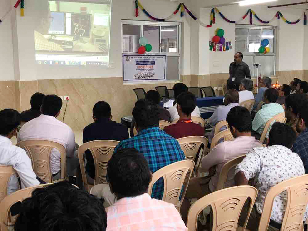 vTitan_Corp's tweet photo. Today is the #InternationalRadiologyDay ! We had opportunity to present our HigHNoon and other products during the radiology day celebration in Kalasaingam Medical College and Research Institute, Madurai. #vTitan #CTScan #IVDripMonitor #SyringeInfusionPump #MedicalDevices https://t.co/bRKDnStnNa