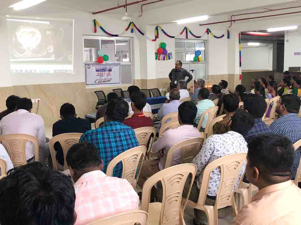 vTitan_Corp's tweet photo. Today is the #InternationalRadiologyDay ! We had opportunity to present our HigHNoon and other products during the radiology day celebration in Kalasaingam Medical College and Research Institute, Madurai. #vTitan #CTScan #IVDripMonitor #SyringeInfusionPump #MedicalDevices https://t.co/bRKDnStnNa
