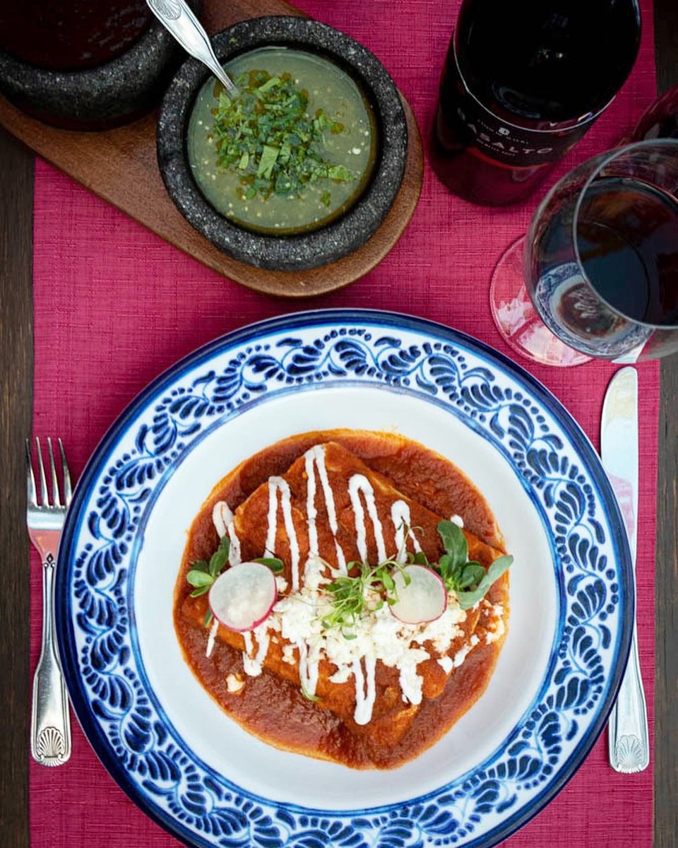 rest_los3gallos's tweet photo. Keep celebrating Día de Muertos all November at Los Tres Gallos with a unique 5 course menu with #winepairing we have designed specially for you. A journey thru Mexico. #lostresgallos #mexicanfood #diademuertos #mexicanmenu #tastytuesday #pandemuerto #loscabos https://t.co/xwjp54D6i0