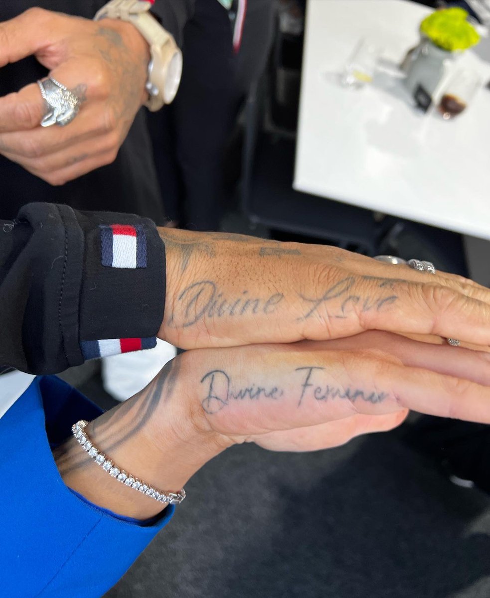 Funny story, they were going to skip me in the meet &amp; greet. I made eye contact with Lewis and said “they’re gonna skip me”. he made sure they didn’t, actually got to know me and was just such a sweetheart. dreams do come true, thank you <a href="/LewisHamilton/">Lewis Hamilton</a>. #MexicoGP #LH44 💙