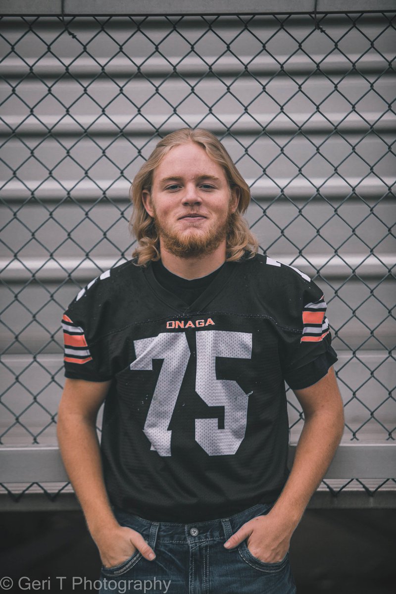 GeriT_Photo's tweet photo. #senior2023 #kansas #photography #canonphotography #canon https://t.co/DCiSmOef9H