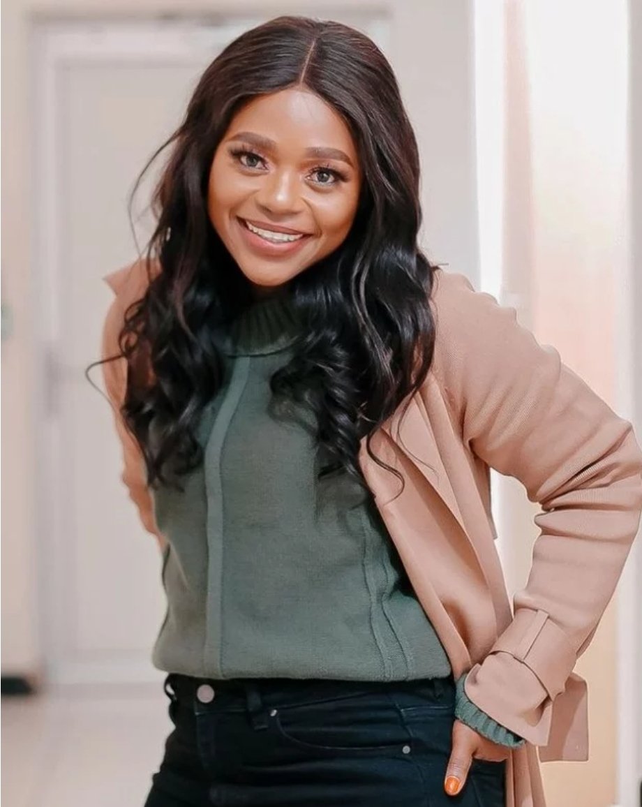 Lee_Raa_Tuu's tweet image. Popular Metro FM Newsreader Pearl Shongwe dies 🥺 #RIPPearlShongwe

sundayworld.co.za/breaking-news/…