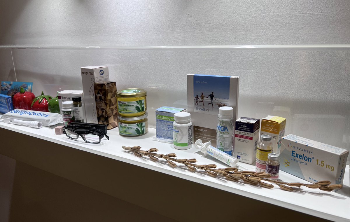 juanchaves_co's tweet photo. Visitamos @yissumhuji , la oficina de transferencia de @HebrewU , una empresa privada con +1,140 licenciamientos, 200 spin offs, y 3,300 invenciones que incluye #TomateCherry #Doxil, #Exelon, @Mobileye . https://t.co/qX9EFwXaAm