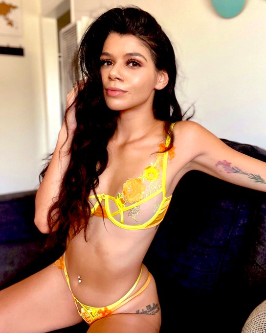 Good morning ☺️ https://t.co/mfI4w0XeSd