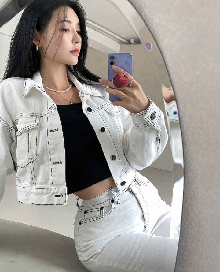 ㅤㅤㅤㅤㅤㅤ
ㅤㅤㅤㅤ081122 🍹 
⠀⠀⠀ ⠀￣￣￣￣￣•
ㅤㅤ  𝐒𝐨 𝐩𝐫𝐞𝐚𝐭𝐭𝐲 𝐠𝐢𝐫𝐥 ,
ㅤㅤㅤ ————— 彡
ㅤㅤㅤㅤㅤㅤ