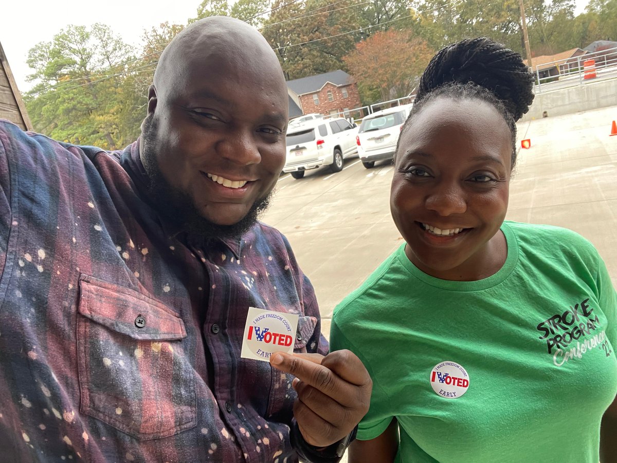 VoteRoyAR's tweet photo. It's #ElectionDay! You can vote at any voting location in Saline County until 7:30 PM. I’ve served you in uniform in Iraq, I’ve served you in public school classrooms for the last 20 years, and now I’m running to serve you in the State House of Representatives. #VoteRoy https://t.co/Vn2akvYoan