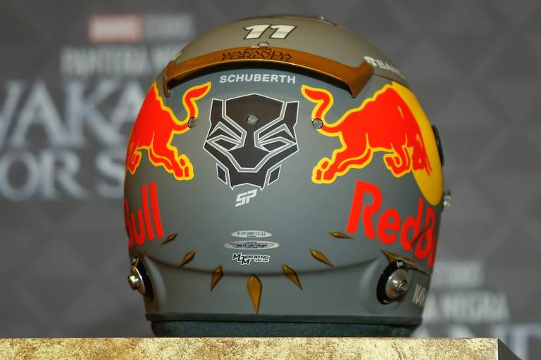 F1HLM's tweet photo. Helmet design of Sergio Perez for the #BrazilianGP, inspired by the Black Panther.

#sp11 #perez #checo #redbulll #f1 #formula1 https://t.co/azJRgFl1Xq