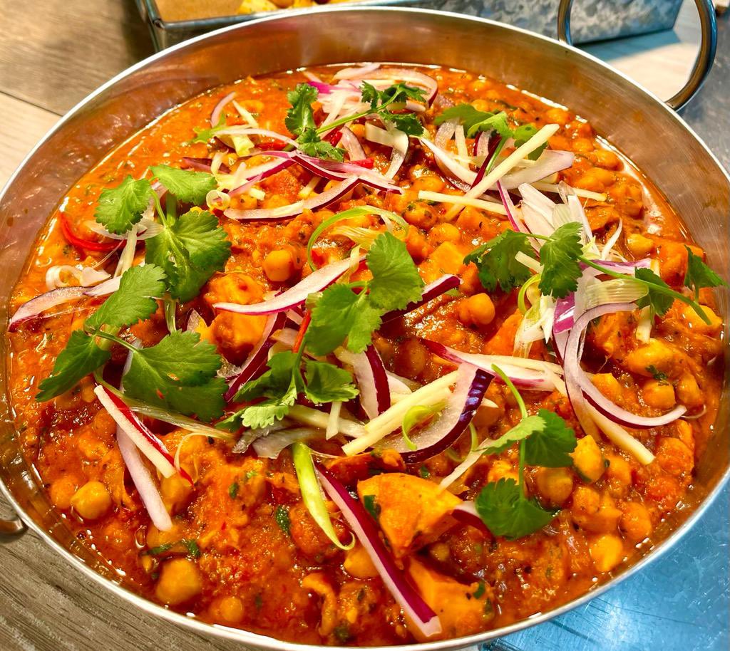 HolroydHoweLadyBarn tweet media