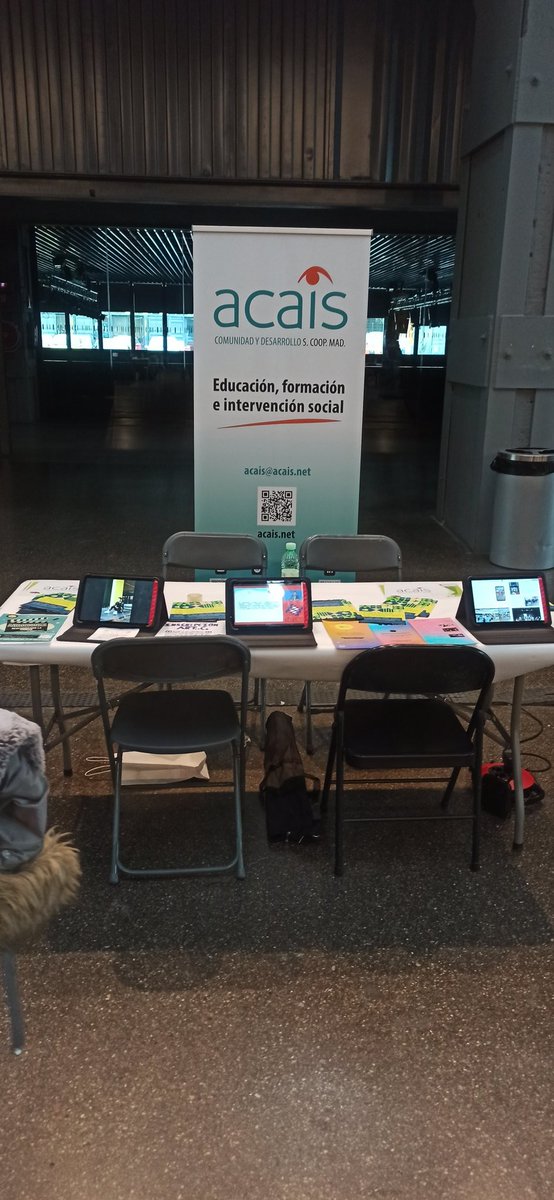 AcaisCoop's tweet photo. @feriaemplea ArTris Villaverde y ArTrics VVallecas han compartido esta mañana sus laboratorios de creación artística y audiovisual como espacios donde poder desarrollar #HHSS y #comunicativas que refuerzan algunas competencias precurriculares y facilitan el acceso al mercado laboral. https://t.co/4DnFrInjTh