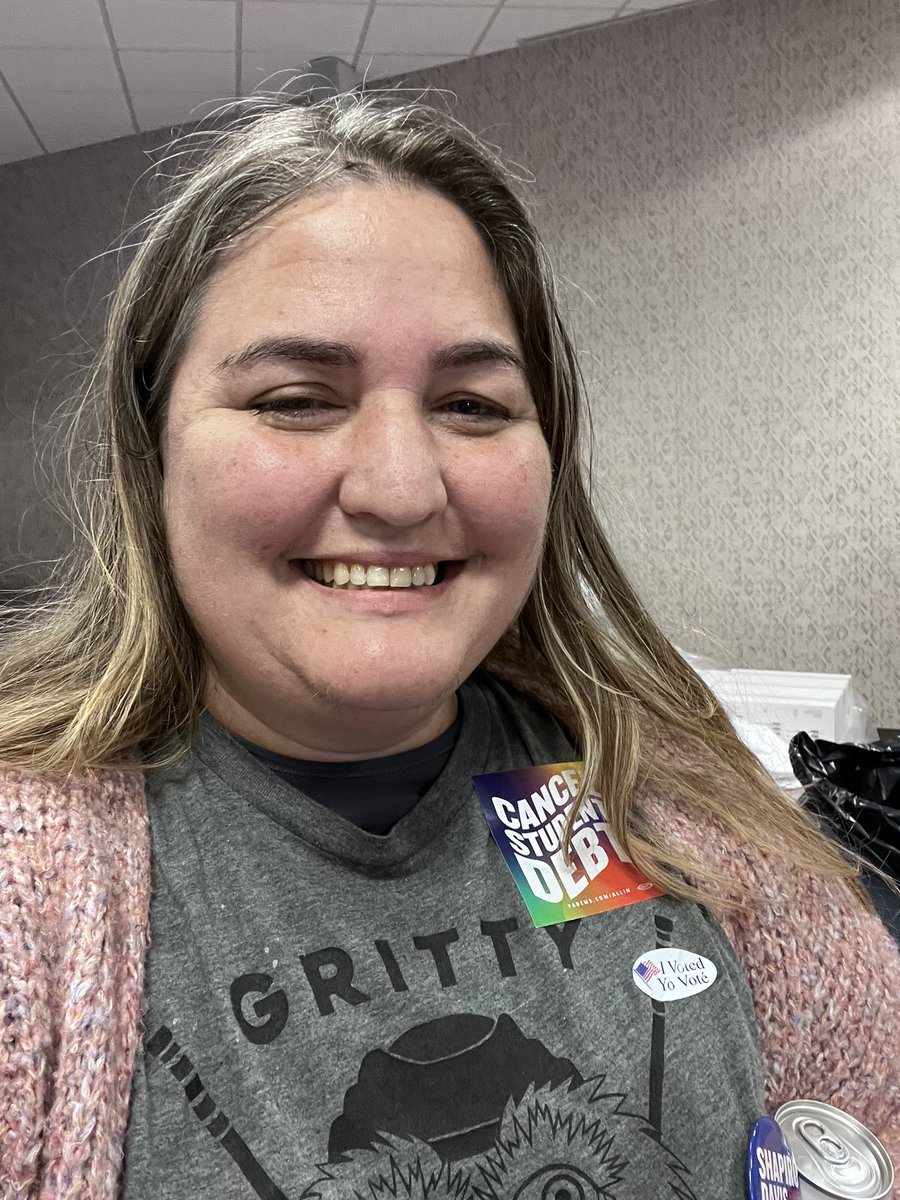 mcbyrne's tweet photo. Gritty tshirt
Cancel Student Debt sticker
Diet Coke
Charged phone.
Ready to knock!! #allinpa https://t.co/TSLQiAeiTL