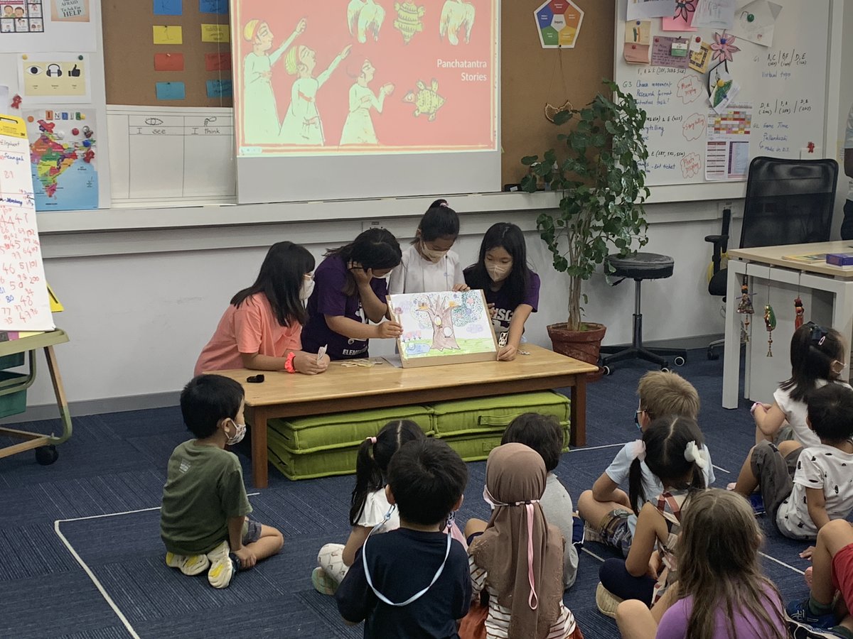 AISCElementary's tweet image. #AISCGrade4 students had a chance to retell a Panchatantra story using a method inspired by traditional Indian storytelling to our #AISCKG students! #AISCIndianStudies #AISCElementary