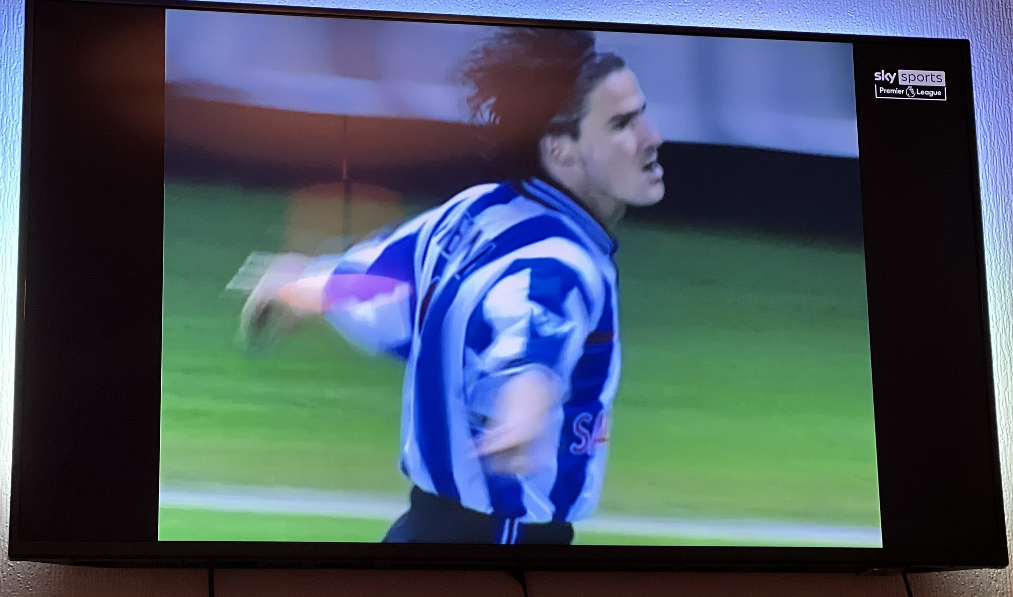 Marshall89HD on Twitter "Watching best goals of 98/99 when apparently