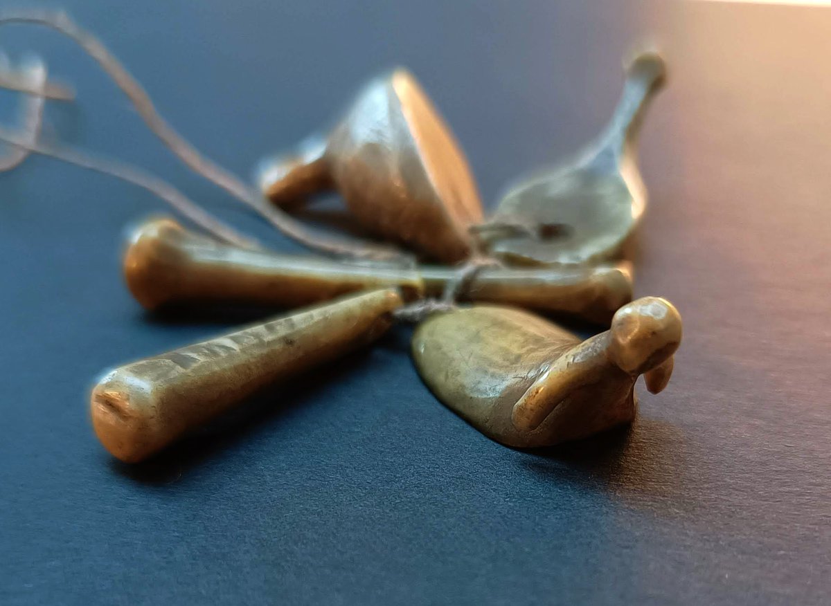 WickedVintageUK's tweet photo. Exceptionally rare, old, witchcraft Amulets, hand carved from bone! Now available to purchase from my Esty store. #RareWitchesAmulets #Witchcraft #BoneAmulets #AncientWitchesCharms #OccultAmulet #MagicCharm #WardOffEvil #ProtectionAmulet https://t.co/DsQnrCzgPn