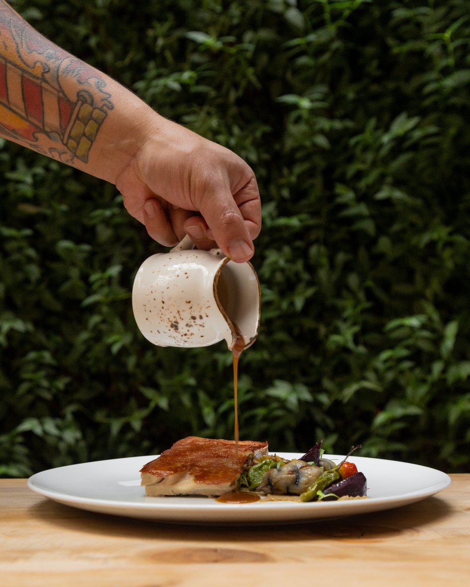 FSCasaMedina's tweet image. Delight yourself with the flavors and colors of the dishes in our Spanish restaurant #Castanyoles.
📍 #FSCasaMedina @castanyoles