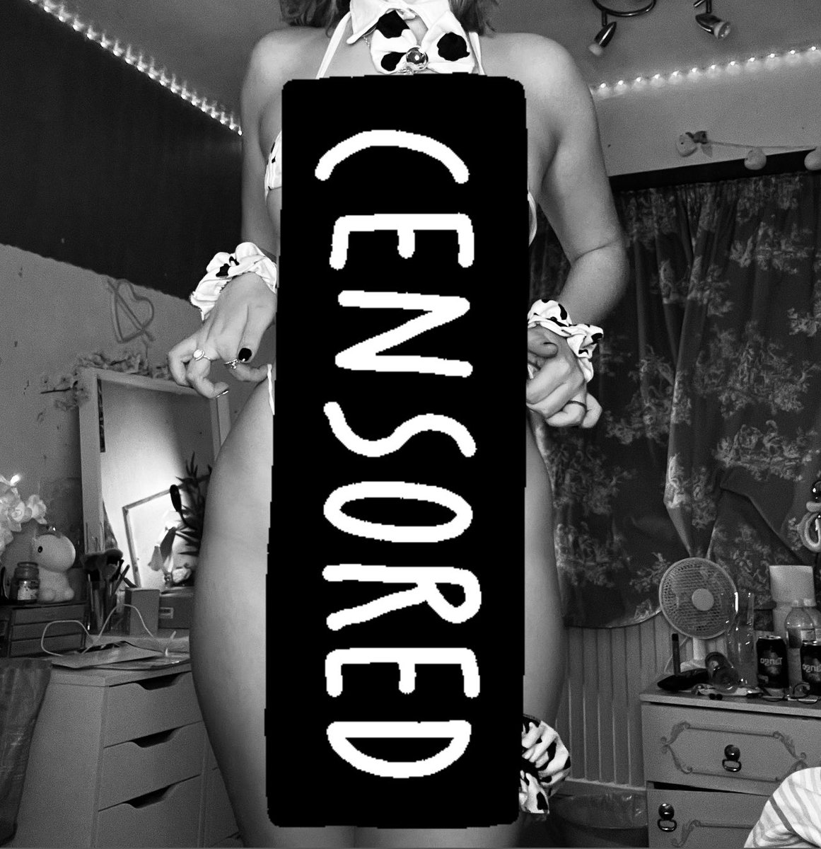 h3110kittywh0r3's tweet photo. 20 retweet’s to post without the sticker 😈 hehe ! #onlyfansgirl #onlyfans #sexworker #findom #kink #selling https://t.co/WvAGsHnCmM
