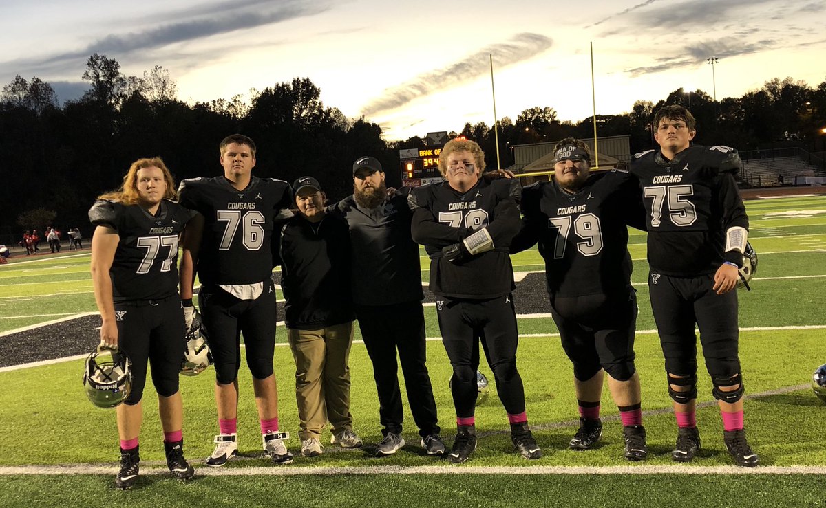 YorkHogCats's tweet photo. It’s been such a blessing to see these guys grow as men in their time here at YCHS. Thank you, 2022 senior OLs. You’ve been a model of Service, Integrity, Brotherhood and Toughness.
Go run the race!!! https://t.co/E5PoEkL999