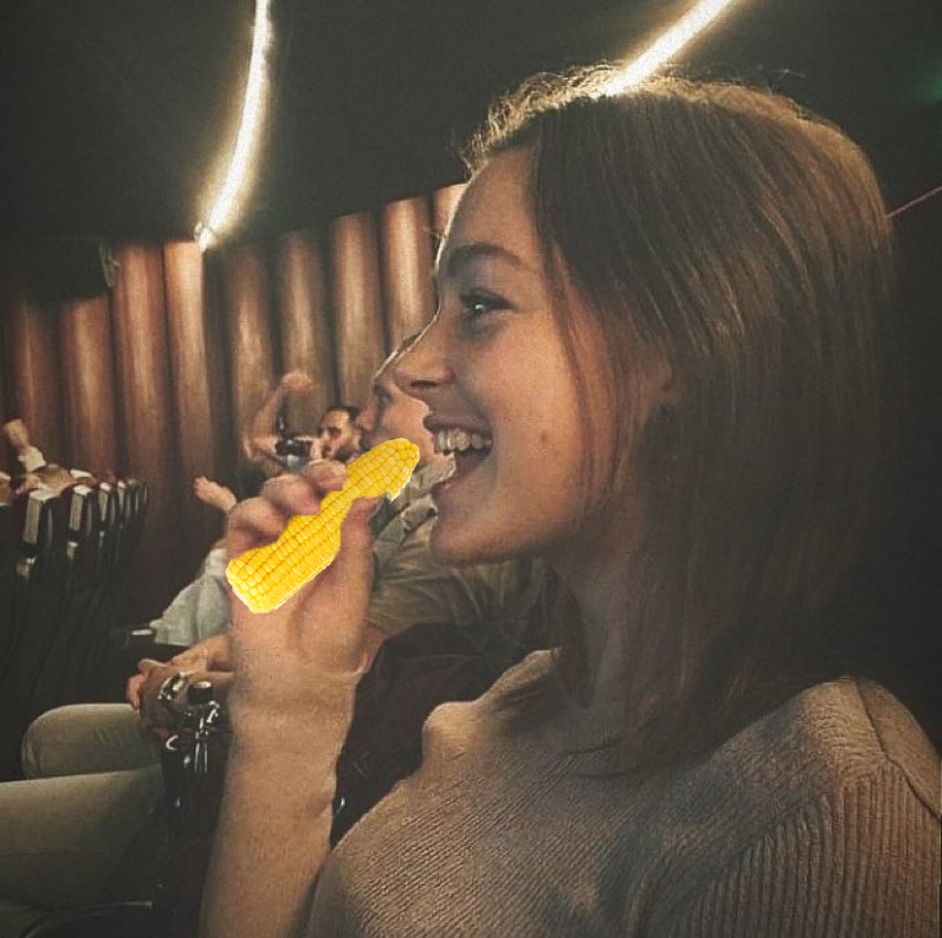 CornSalem's tweet photo. Popcorn is overrated. Amalia knows where the real movie snacks are at 🌽
🌽#MotherlandFortSalem #SaveMotherlandFortSalem #MotherlandCornSalem🌽 https://t.co/MnOdMjHiuf