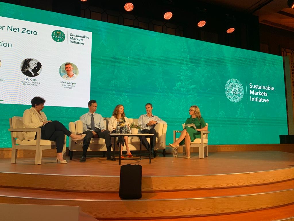 Focus on #transparency and #traceability is key to tackling the rising tide of greenwashing  - Climate activist &amp; <a href="/UNECE/">UNECE</a> adviser Lily Cole at #COP27 <a href="/TheSMI/">The Sustainable Markets Initiative</a> event on reaching net-zero society.

⏩ow.ly/tS4h50LxLn2