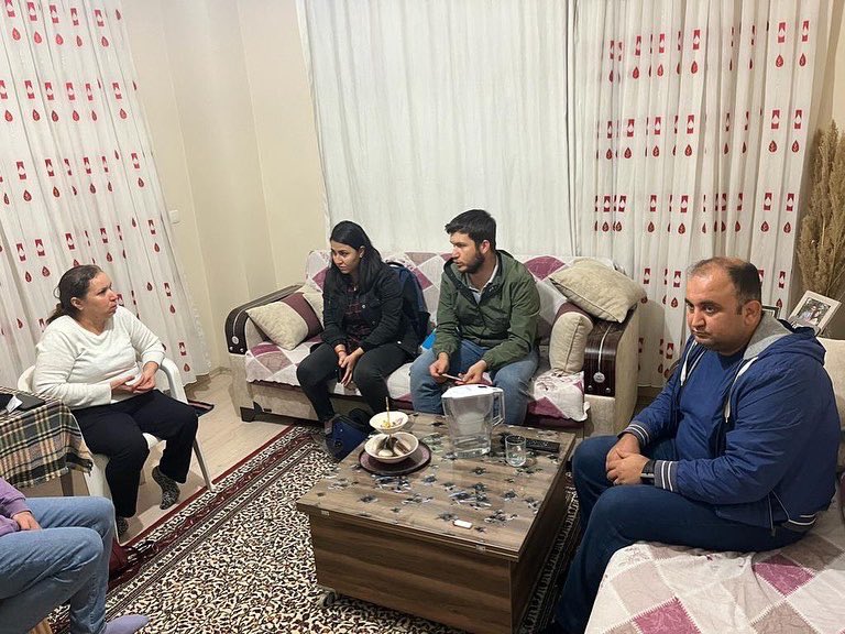 AK Gençlik Kepez 🇹🇷 (@akgenclikkepez) on Twitter photo Cumhurbaşkanımız <a href="/RTErdogan/">Recep Tayyip Erdoğan</a> ‘ın selamlarıyla Gençlik Kolları Başkan Vekilimiz Mehmet EROĞLU, Yönetim Kurulu Üyelerimiz Nesil HÜGÜL, Tuna KOCAGÖZ ve Muhammed KOÇ ile 1. Bölge Kültür Mahallemizdeki üyelerimizi ziyaret ettik.
#geleceğinteminatı
#kepezakgençlik Cumhurbaşkanımız <a href="/RTErdogan/">Recep Tayyip Erdoğan</a> ‘ın selamlarıyla Gençlik Kolları Başkan Vekilimiz Mehmet EROĞLU, Yönetim Kurulu Üyelerimiz Nesil HÜGÜL, Tuna KOCAGÖZ ve Muhammed KOÇ ile 1. Bölge Kültür Mahallemizdeki üyelerimizi ziyaret ettik.
#geleceğinteminatı
#kepezakgençlik
