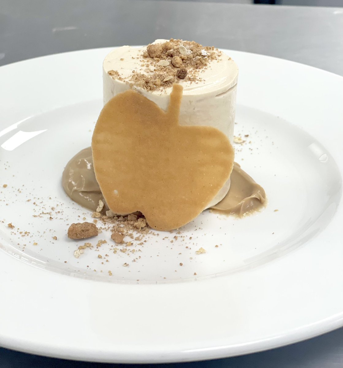 yarrow_hotel's tweet photo. We have some spaces available this month for our amazing student lunches! 😋
Grab a friend or two and come and support our students from Broadstairs College over some delicious food! 🍽️😍
Call now to secure your table! 👏🏻
#theyarrowhotel #broadstairscollege #studentlunch https://t.co/2vUZeGAopg