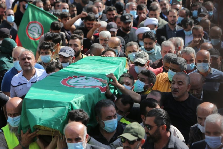 🌹 هداة الدرب🌹

📝إعداد: #سماح_قشمر

#أمل_أم_الشهداء
#شهداء_على_درب_الحسين(ع)
الفاتحة لأرواحهم الطاهرة

*التفاصيل داخل الرابط
👇🏻👇🏻

m.facebook.com/story.php?stor…