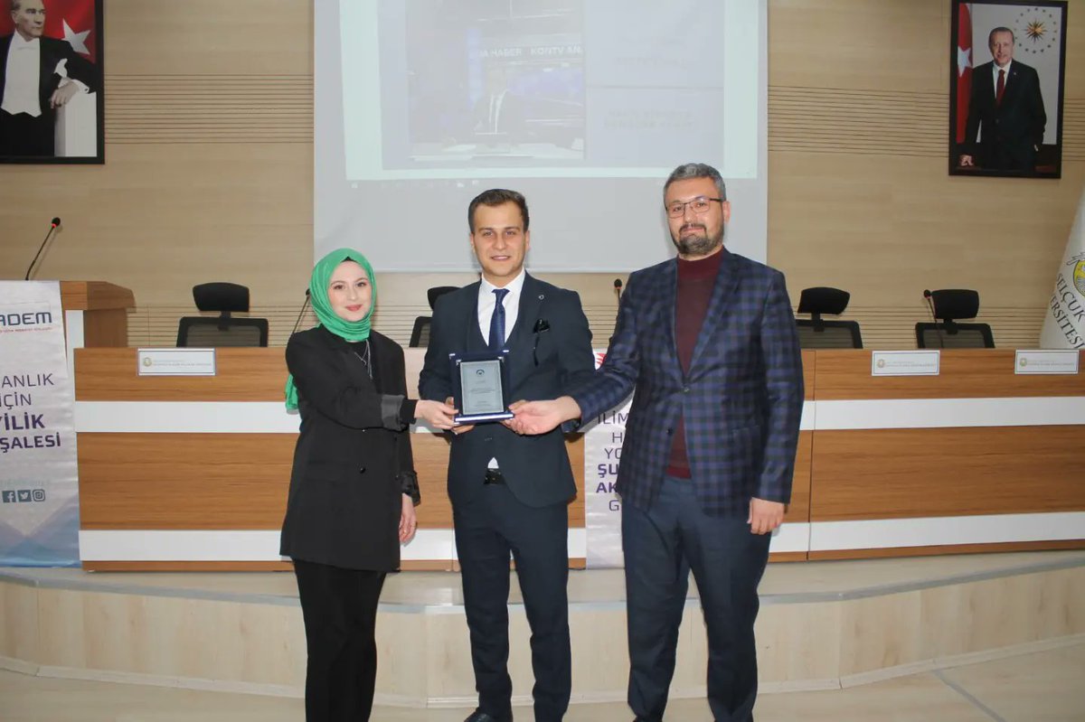 "Halis Kiraz'la Konuşma Sanatı" programımızı bugün gerçekleştirdik. 
Konuğumuz Halis Kiraz'ın etkili iletişim, hitabet, ve ses yönetimi hakkında aktardığı bilgiler doğrultusunda çok güzel bir program oldu.
Daha birçok güzel programlarımızda görüşmek dileğiyle.
<a href="/halis_kiraz/">Halis Kiraz</a>