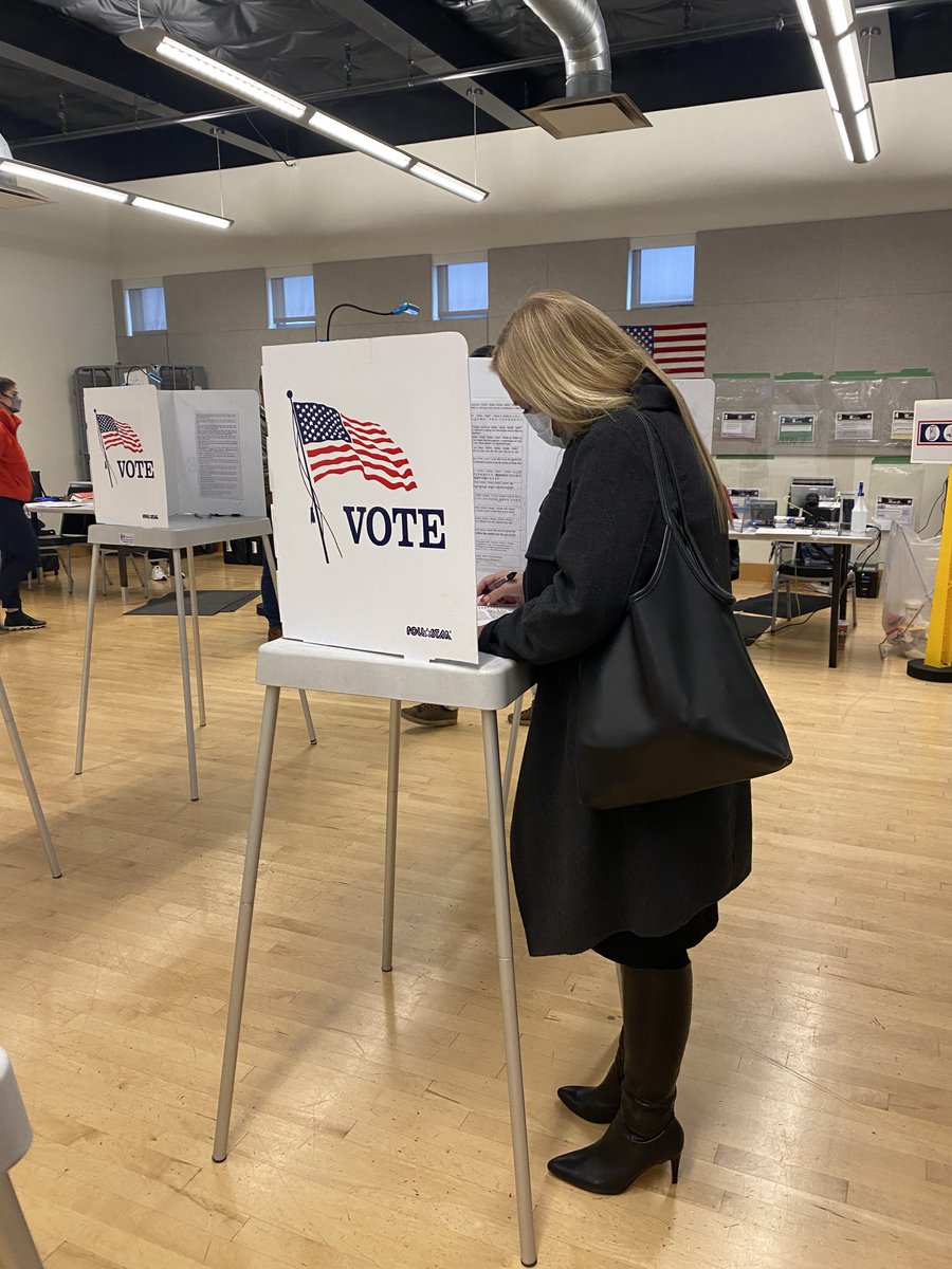 So excited to share this moment with you. I Voted! Polls are open until 8 pm. Let's do this San Jose! #cindychavezformayor