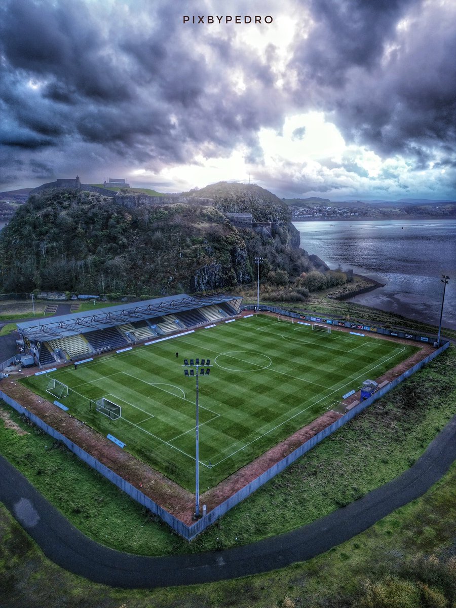 Pix By Pedro 📷 🚁 (@pixbypedro) on Twitter photo Is there a better location for a football ground than this?
Centuries old Castle ☑️
Riverside location ☑️
<a href="/Dumbartonfc/">Dumbarton FC</a> <a href="/HistEnvScot/">Historic Environment Scotland</a> #dumbarton #westdunbartonshire #monthesons <a href="/FutbolRomantics/">Fútbol Romantics</a> Is there a better location for a football ground than this?
Centuries old Castle ☑️
Riverside location ☑️
<a href="/Dumbartonfc/">Dumbarton FC</a> <a href="/HistEnvScot/">Historic Environment Scotland</a> #dumbarton #westdunbartonshire #monthesons <a href="/FutbolRomantics/">Fútbol Romantics</a>