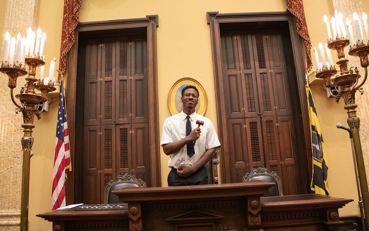 BlufordStem's tweet photo. Senior and Class President T. Hughes will be interning with Baltimore City Council as a Baltimore City Page Intern for the  2022-23 school year. #bludforddrewjemisonstemacademy #citycouncil #baltimorecitypublicschool https://t.co/dQse48GNt8