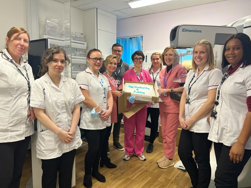 Today we’re celebrating the 11th International Day of Radiology! ACT donated some sweet treats🍬🧁🍪 to radiology staff @CUH_NHS to allow them to take 10 at 10am & look back at their hard work, recognising the important contributions of radiology in the active care of patients😊