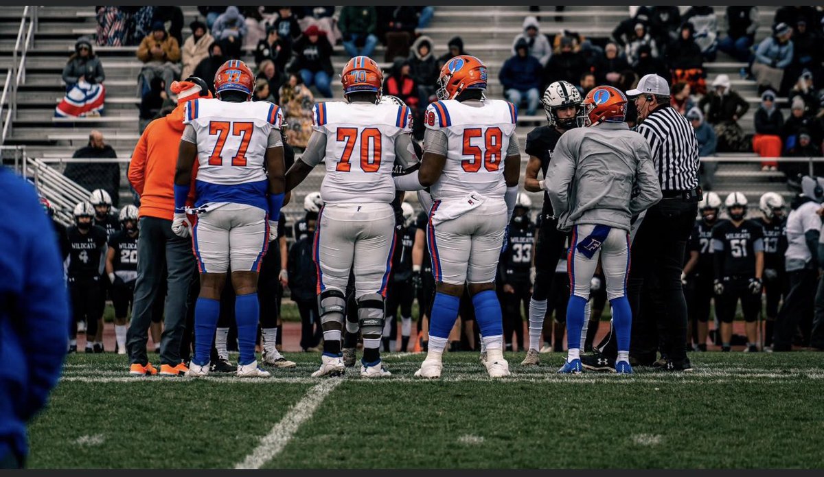 IHSA Quarter-Finals @ 2 Saturday! 
We need a LARGE CROWD @ the 
“HOUSE OF PAIN”‼️Tickets on sale now at GOFAN.co