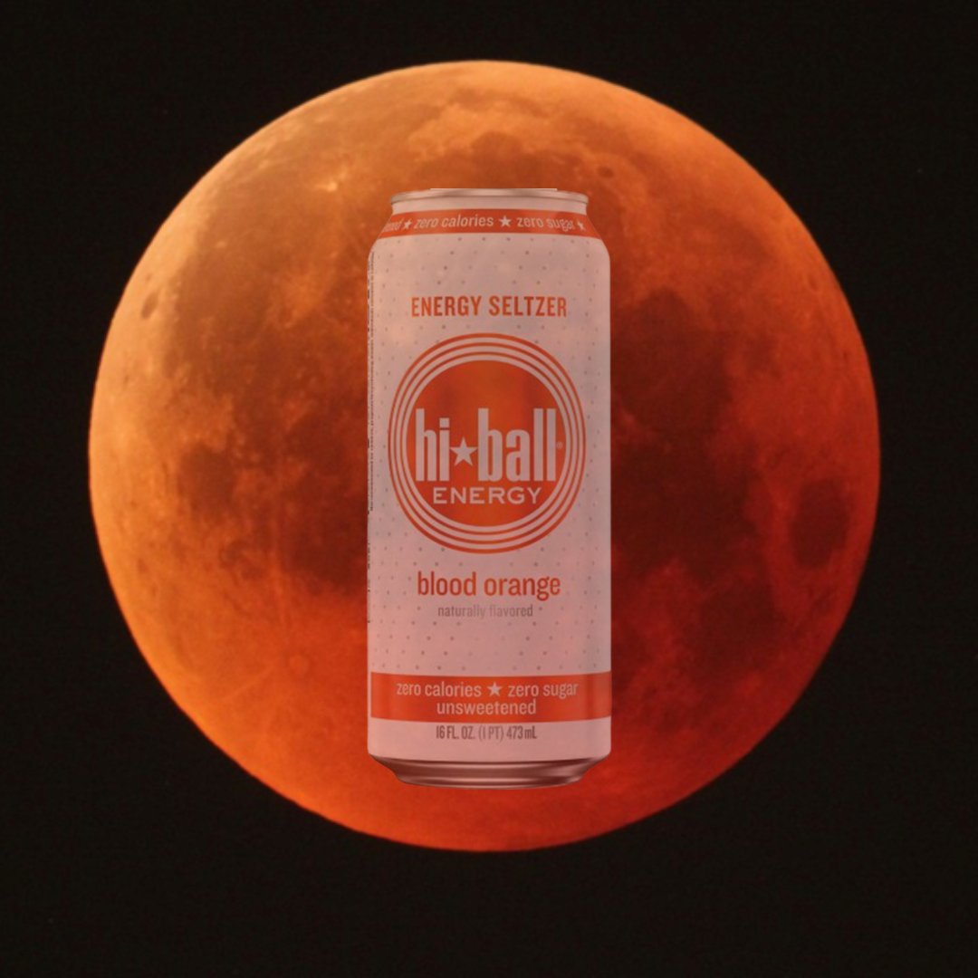 hiballenergy's tweet photo. Us watching the Blood Moon this morning. https://t.co/im9gXWFKOx