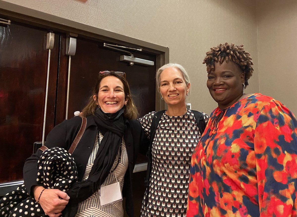 NYLPI's tweet photo. #ICYMI: Ruth Lowenkron and Marinda van Dalen of the #NYLPI #DisabilityJustice Program, and Evelyn Graham Nyaasi, of @CommunityAccess and @ccitnyc led a workshop at #NARPA.
Learn more: https://t.co/4MGUQofy7S https://t.co/AUnRSZvqDE