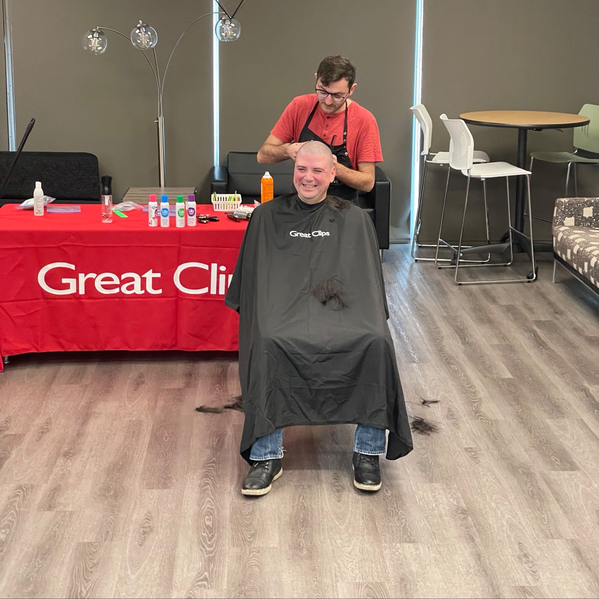Kids Cancer Care🎗 (@kidscancercare) on Twitter photo We're so grateful to everyone who joined us for Rock Your Locks and did something so brave for kids affected by cancer. Your zeal and enthusiasm was unmatched, you showed the kids that they are not alone in this fight! 💛 
#KidsCancerCare #RockYourLocks #CancerAwareness We're so grateful to everyone who joined us for Rock Your Locks and did something so brave for kids affected by cancer. Your zeal and enthusiasm was unmatched, you showed the kids that they are not alone in this fight! 💛 
#KidsCancerCare #RockYourLocks #CancerAwareness