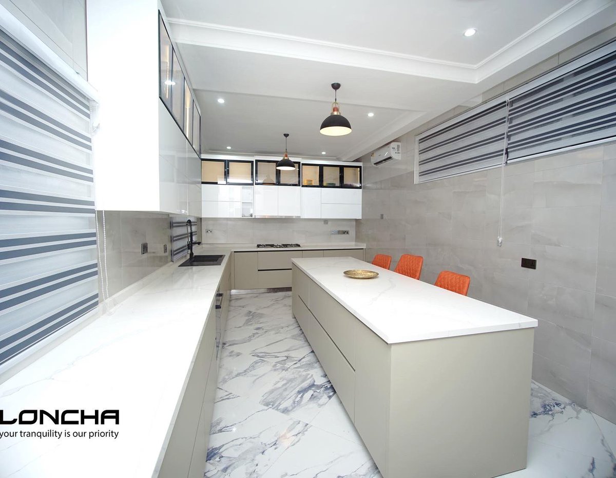 TheRealBolaRay's tweet photo. ✌🏼 @LonchaGHANA serves you with a Kitchen design that is enticing and defines uniqueness.
#loncha #lonchakitchens
#kitchendesign #kitchen #kitchenreels #interiordesign #interiorkitchen #bestkitchen #luxury #luxuryhomes https://t.co/9ZS8T70lWG