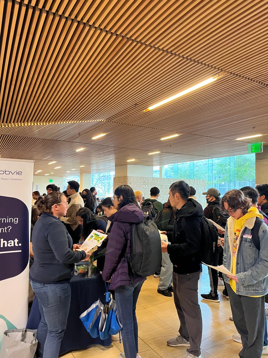 USF Career Services Center tweet media