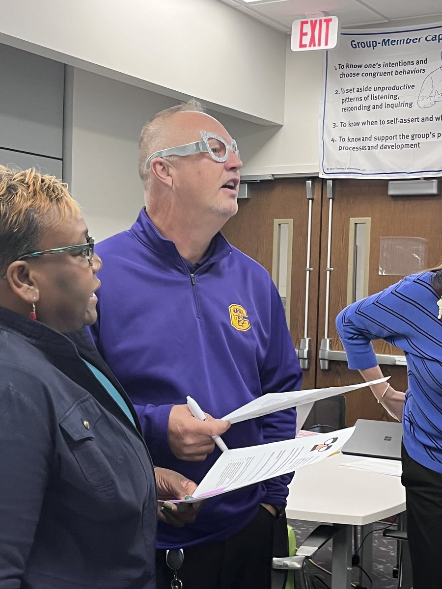 PCS_AVID's tweet image. K-8/6-8 principals put on their rigor glasses this morning to consider survival skills needed for future readiness #AVIDmindset