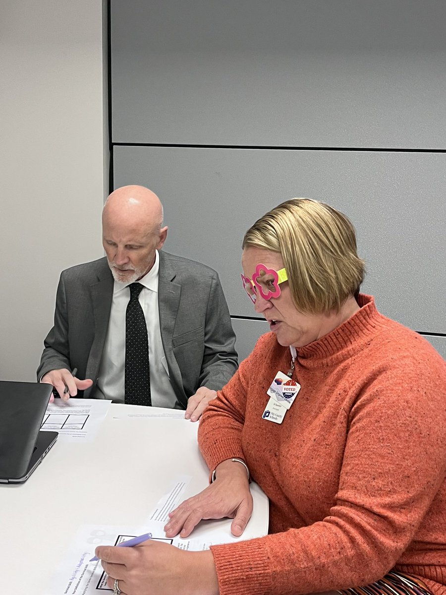 PCS_AVID's tweet image. K-8/6-8 principals put on their rigor glasses this morning to consider survival skills needed for future readiness #AVIDmindset