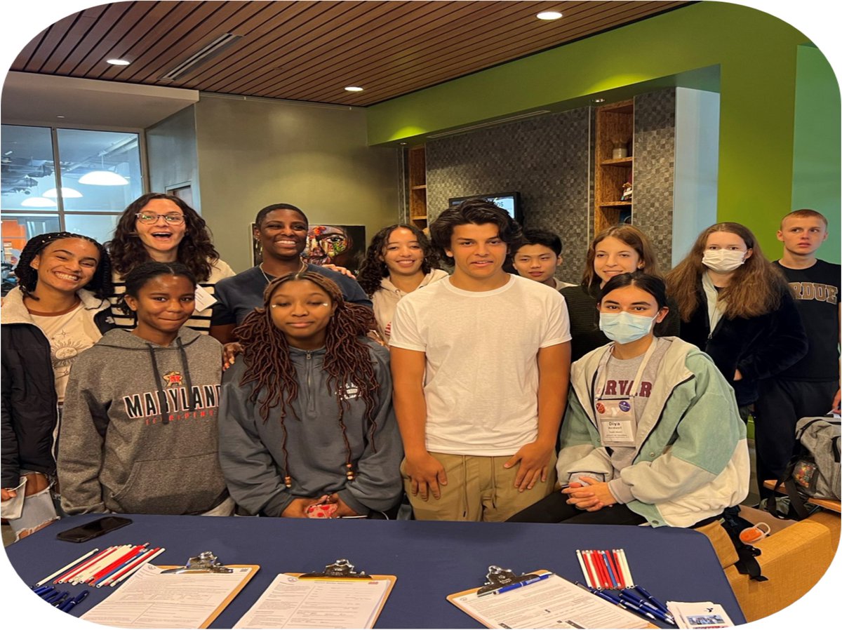 The YMCA of Metropolitan Washington supports voting rights. 

YMCADC Youth &amp; Government youth recently hosted a voter registration at YAB. 

Your Y's Youth &amp; Gov. program engages students in public policy and more. ymcayag.org/vote 

#YouthDevelopment #SocialResponsibility