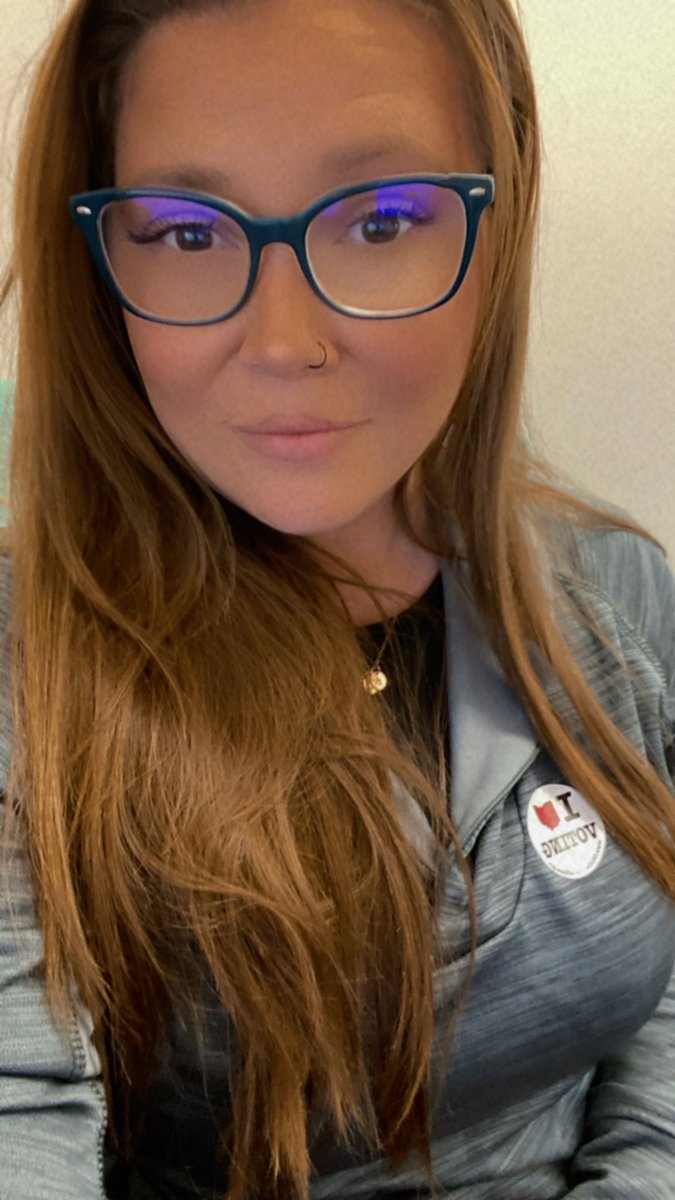sassyrightwing's tweet photo. Happy Red Wave Day! #RedWaveComing #maga #FJBLGBMAGA #RedTsunami2022 #RedWave2022 https://t.co/Y2JPe6XFfj