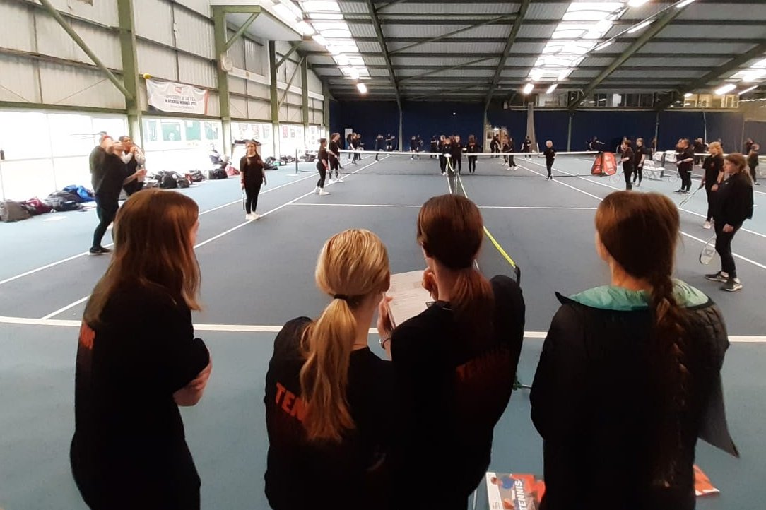 EadonStephanie's tweet photo. 1st #LTAYouthLeadershipDay at Nottingham Tennis Centre using the   @BJKCup to inspire girls into Tennis:
✅ 80 girls qualified as LTA Youth Tennis Leaders
✅ 14 teachers participated in the LTA Secondary School Course 
✅ All competed in LTA Youth Team Challenge 🔴🔵 https://t.co/fkICkLJabP