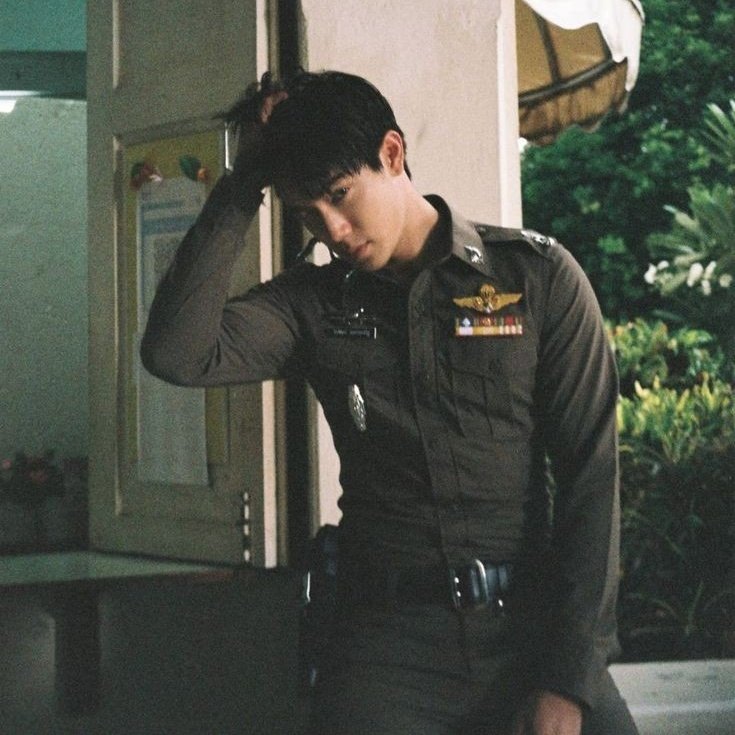 zz 'hiajim 🌘 nomnom on Twitter "ben seni izlediğim sıralar gayet