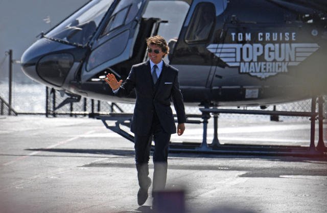 Gabby15079860's tweet photo. Vote for @TomCruise and @TopGunMovie on those links below: You can give up to 25 votes a day! #PeoplesChoiceAwards #Votepca #tomcruise #TopGunMaverick https://t.co/YxqG3ap0NF