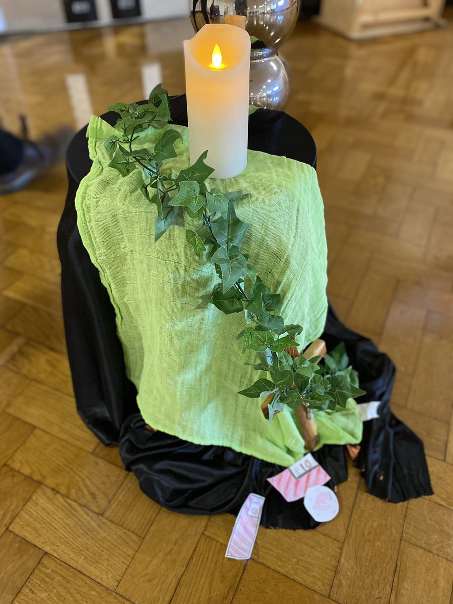 Beautiful Year 5 liturgy <a href="/Stteresas_ng8/">St Teresas Primary</a> this afternoon #giving💛🙏🏽 <a href="/OLOLCatholicMAT/">Our Lady of Lourdes Catholic Multi Academy Trust</a>