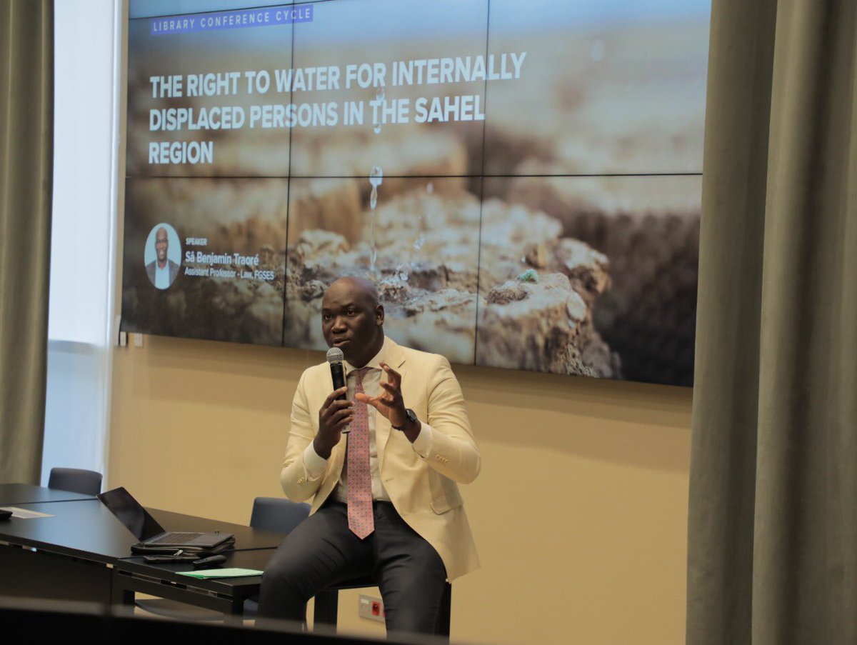 FGSES_UM6P's tweet photo. As part of the FGSES Library Conference Cycle, our Professor Sâ Benjamin Traoré presented his paper on '' The Right to Water for Internally Displaced Persons in the Sahel Region''

#UM6P #FGSES #Conference #sahel https://t.co/3vU6cndQ4t