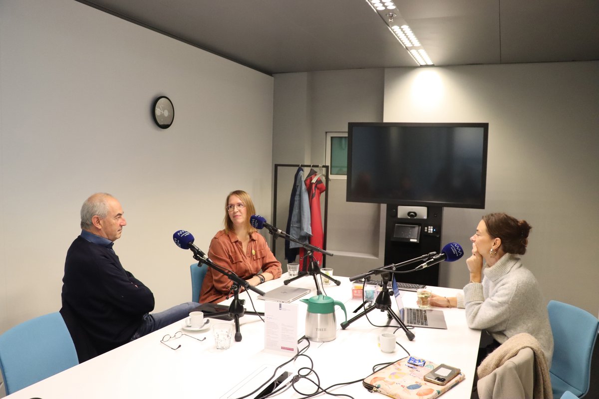 Podcastserie Participatiepraat. Aflevering 1: Werken aan vertrouwen 
In deze aflevering zijn Job Cohen en Maaike de Beer te gast. Ze hebben een participatietraject opgezet met meerdere groepssessies waarin ze samen kwamen met alle stakeholders

Luister nu: bit.ly/3zkW988