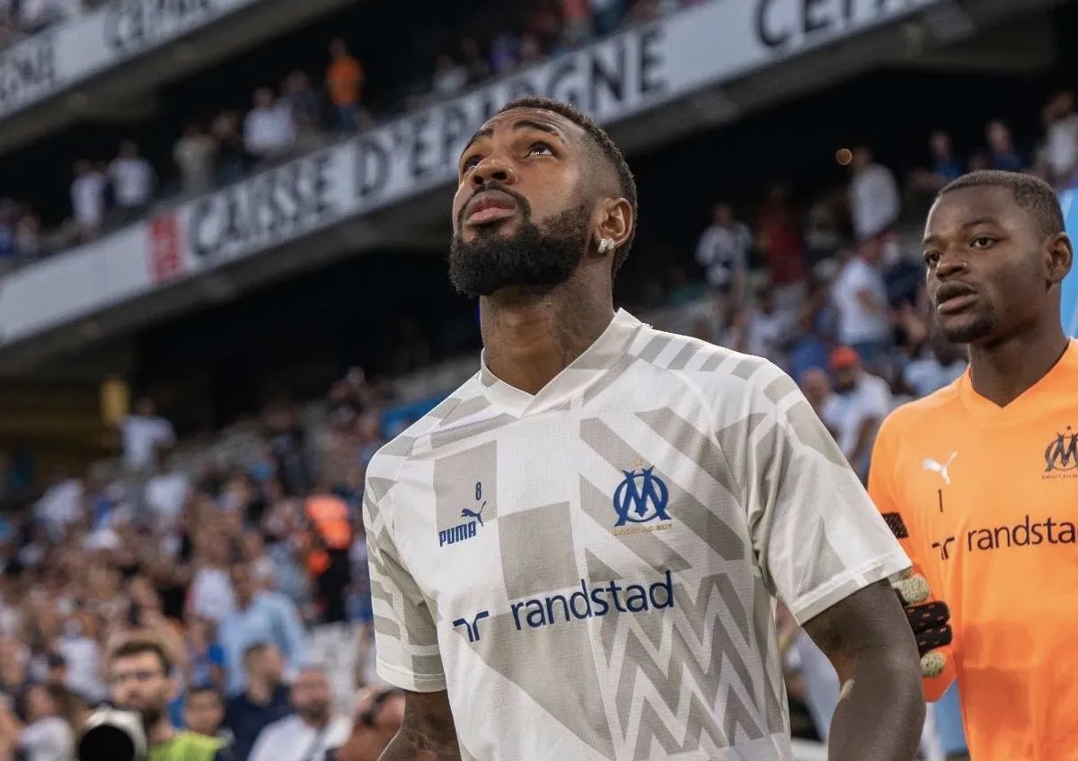 futebol_info's tweet photo. Marcão, pai e empresário de Gerson, teve uma reunião hoje com a diretoria do Flamengo para alinhar os detalhes da volta do jogador ao Rubro-Negro.

🗞 @matheusleal1 
📸 Divulgação/Olympique de Marseille https://t.co/8WBwC9uKan