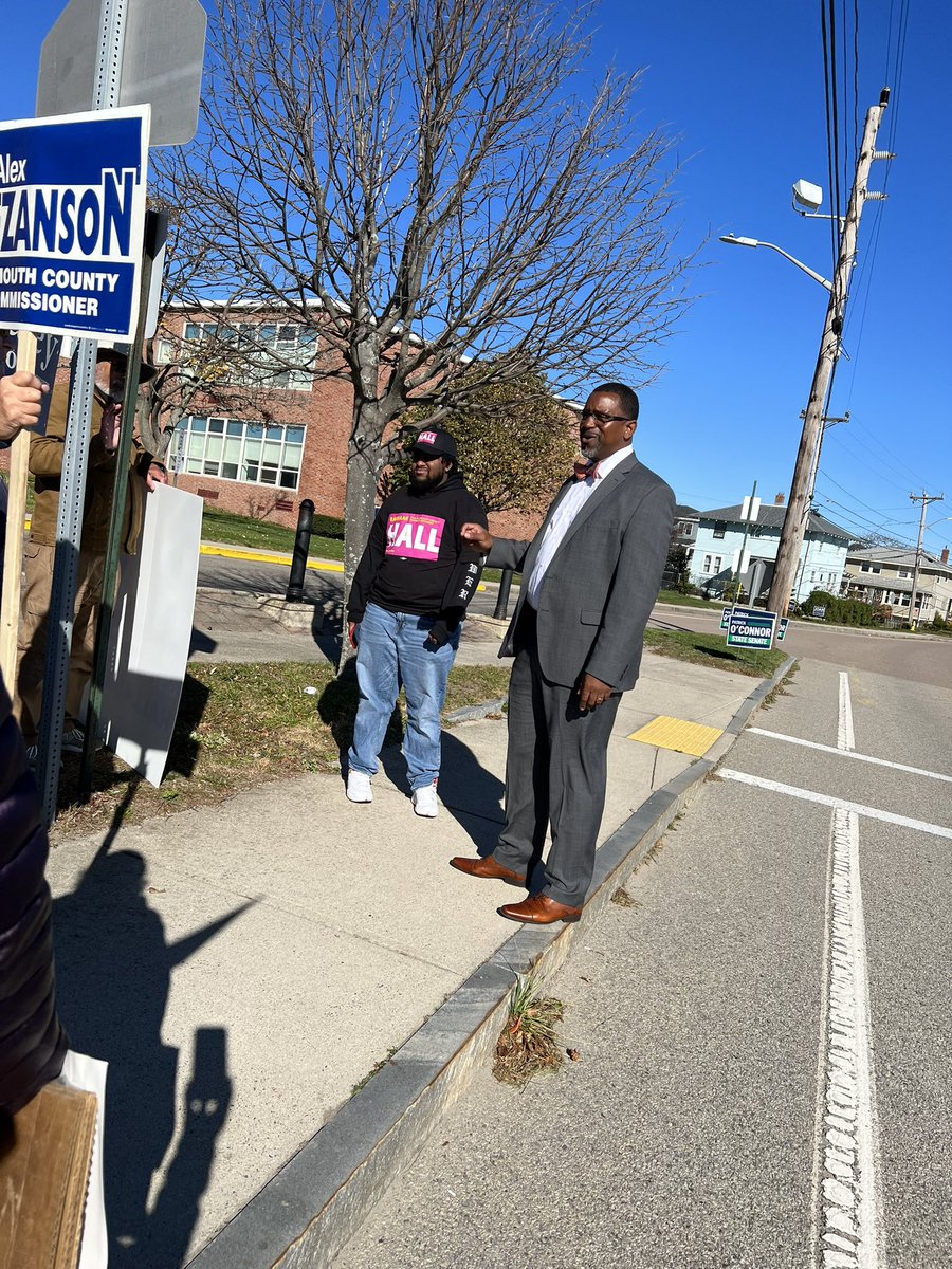 Hull Democrats tweet media