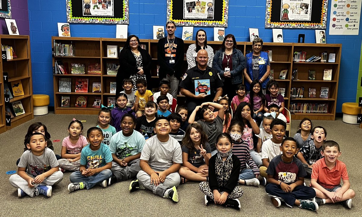 Oak Park Elementary tweet media